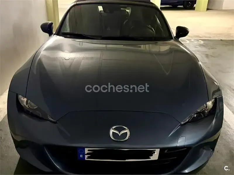 Usado Mazda MX5 Luxury 131 CV (96 kW) 2016 Gris / plata Descapotable