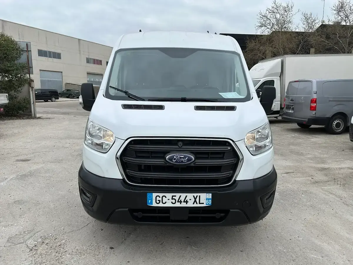 Usado Ford Transit Trend 131 CV (96 kW) 2021 Blanco Van