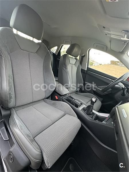 Usado Audi Q3 Sportback Ambiente 150 CV (110 kW) 2023 Rojo SUV