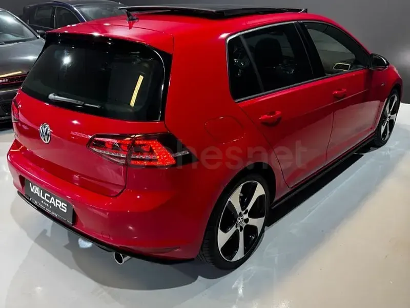 Usado VW Golf VII GTI 230 CV (169 kW) 2016 Rojo Berlina