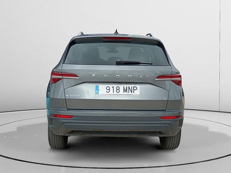 Usado Skoda Karoq Ambition 116 CV (85 kW) 2024 Gris SUV