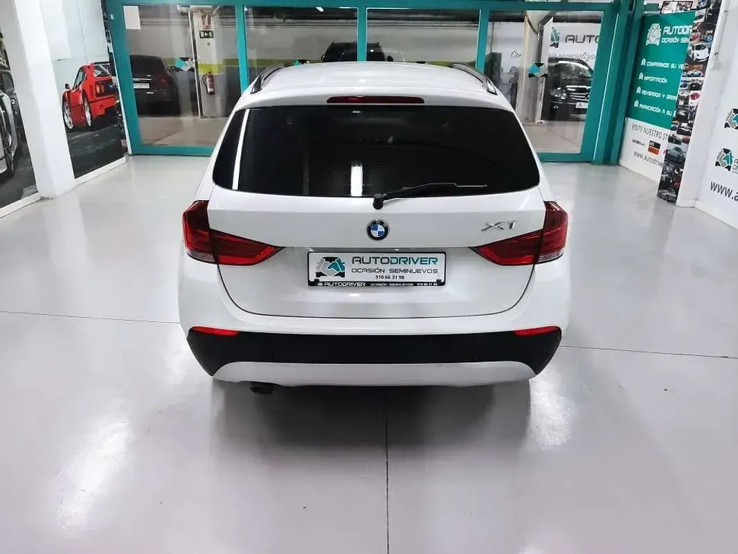 Usado BMW X1 Shadowline 177 CV (130 kW) 2012 Blanco SUV