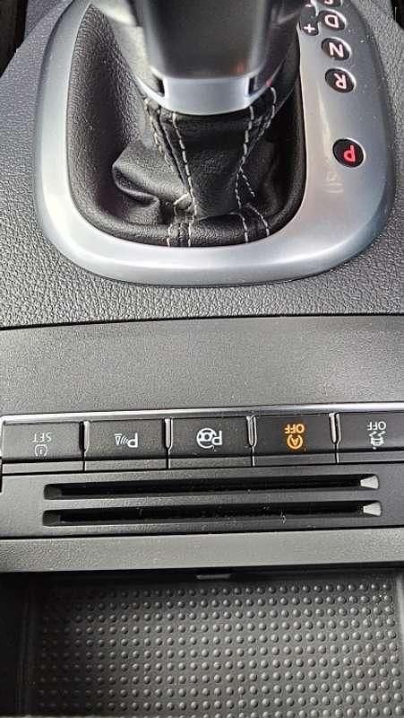 Usado VW Touran 150 CV (110 kW) 2015 Blanco Monovolumen