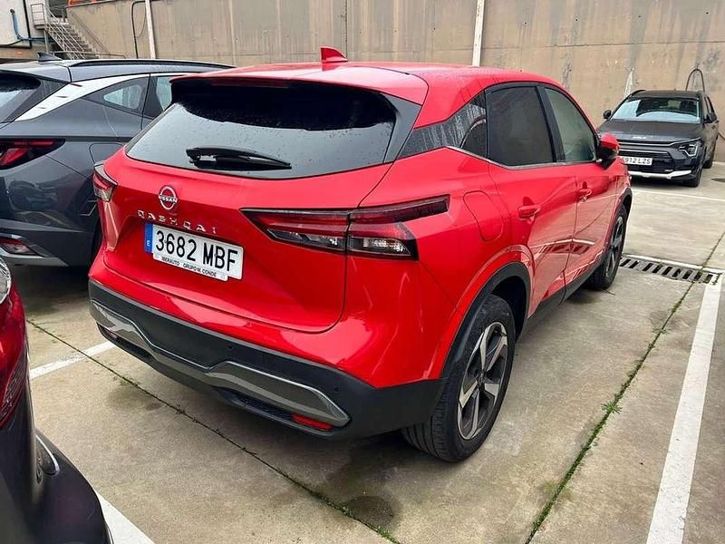 Usado Nissan Qashqai N-Connecta 159 CV (116 kW) 2022 Rojo SUV