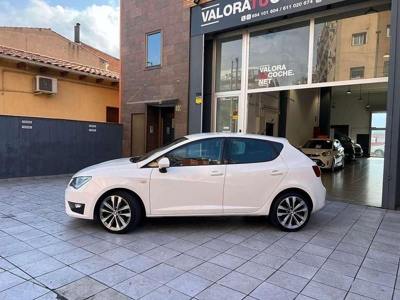 Usado Seat Ibiza FR 110 CV (80 kW) 2016 Blanco Utilitario
