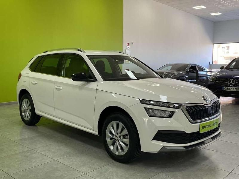 Usado Skoda Kamiq 110 CV (80 kW) 2022 Blanco SUV