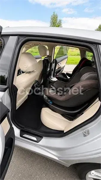 Usado BMW 330 Sport Line 258 CV (189 kW) 2016 Gris / plata Berlina