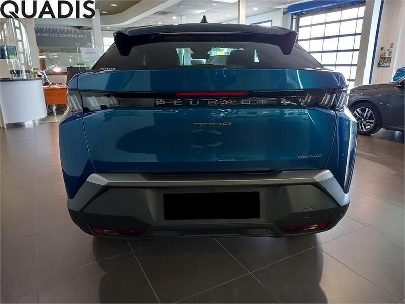 Usado Peugeot 3008 Allure 136 CV (100 kW) 2023 Azul obsession SUV