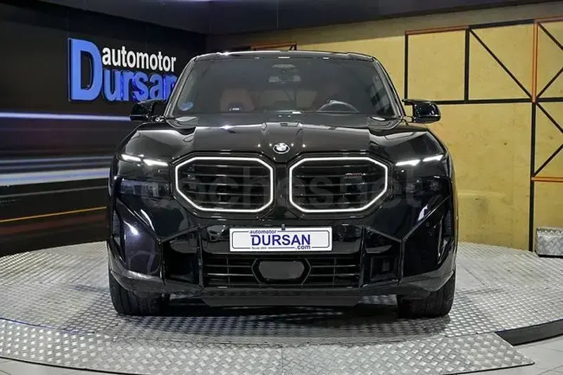 Używany BMW XM 757 KM (556 kW) 2024 Purpurowy SUV