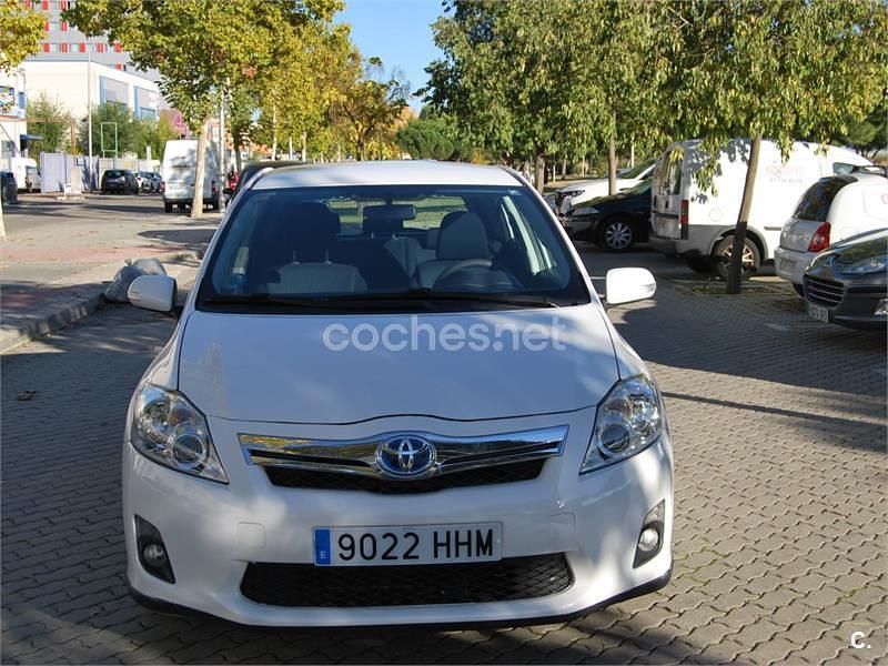 Blanco Usado 2011 Toyota Auris Hybrid Active Berlina | 6900 € (Precio justo) - Imagen 1/4