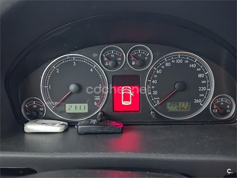 Usado VW Sharan Highline 130 CV (95 kW) 2002 Azul Monovolumen