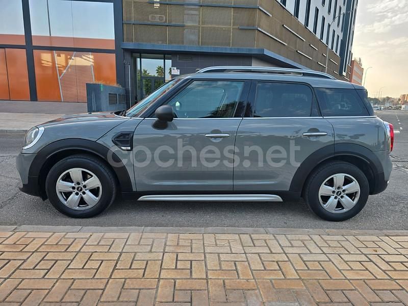 Usado Mini One Countryman 102 CV (75 kW) 2018 Gris / plata SUV