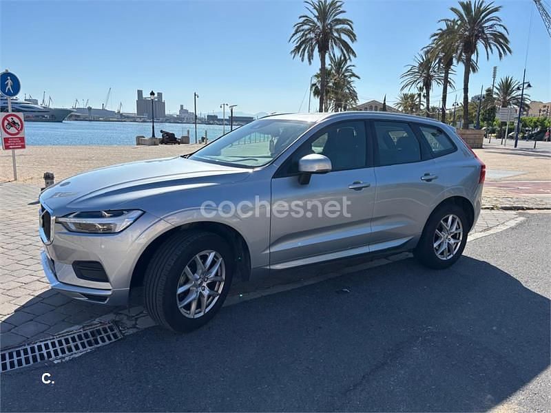 Usado Volvo XC60 Momentum 150 CV (110 kW) 2019 Gris / plata SUV