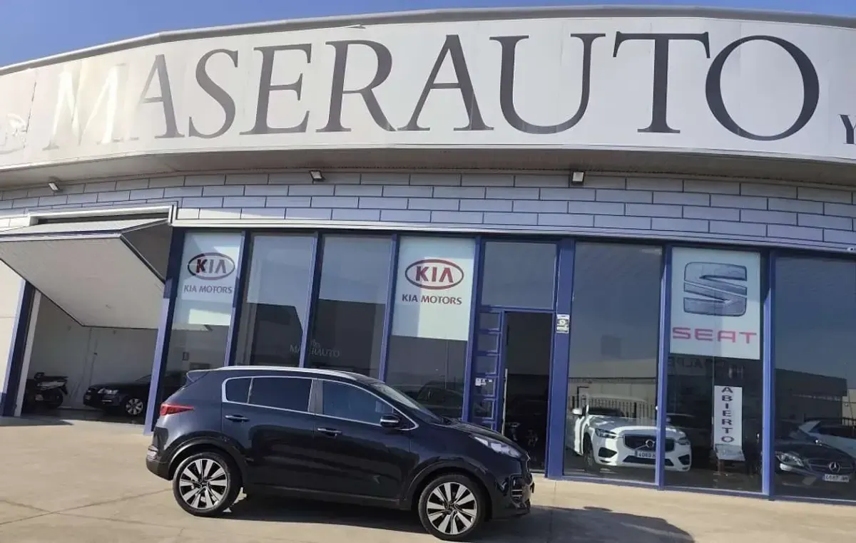 Usado Kia Sportage 116 CV (85 kW) 2018 Negro SUV