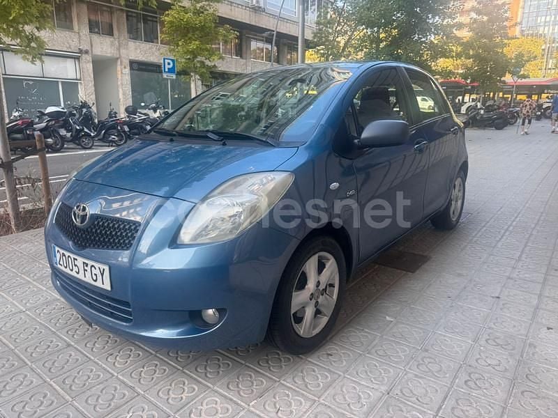 Azul Usado 2006 Toyota Yaris Sol Berlina | 4200 € (Precio justo) - Imagen 1/4