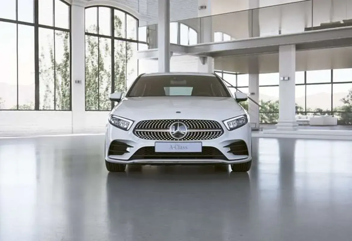 Usado Mercedes A250 219 CV (161 kW) 2022 Blanco Berlina