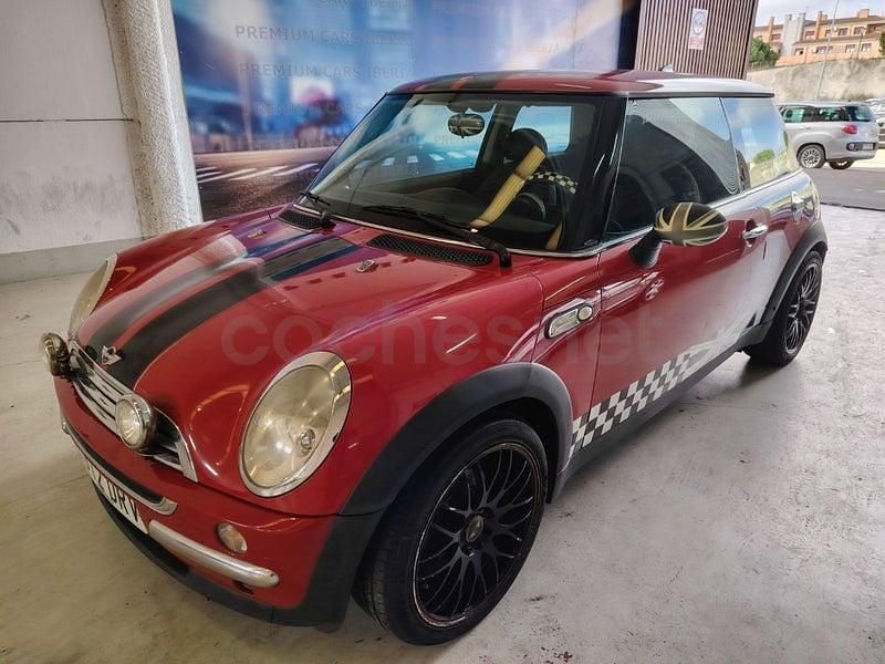 Usado Mini ONE 90 CV (66 kW) 2004 Rojo Utilitario