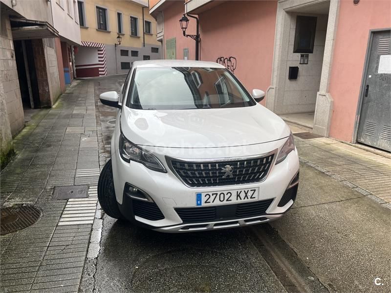 Usado Peugeot 3008 Allure 130 CV (95 kW) 2019 Blanco SUV