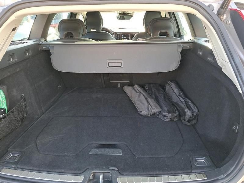 Usado Volvo V60 340 CV (250 kW) 2021 Familiar