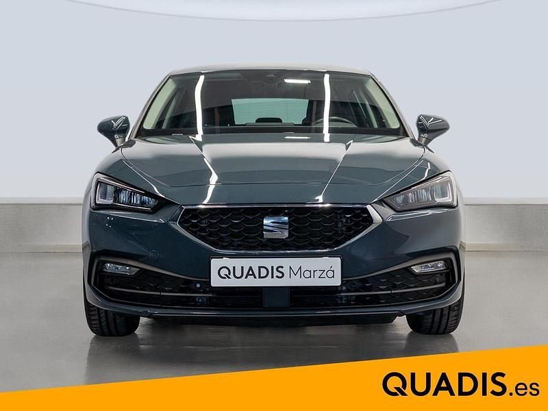 Usado Seat Leon Style 116 CV (85 kW) 2025 Azul Berlina