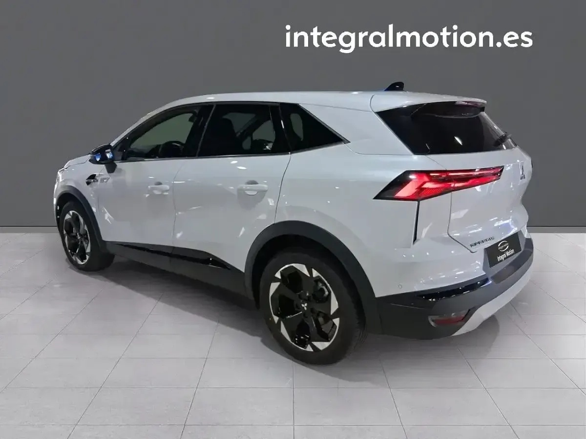 Nuevo Mitsubishi Grandis 157 CV (115 kW) 2026 Blanco SUV