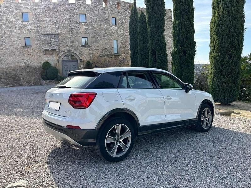 Usado Audi Q2 Design 116 HP (85 kW) 2017 Branco SUV