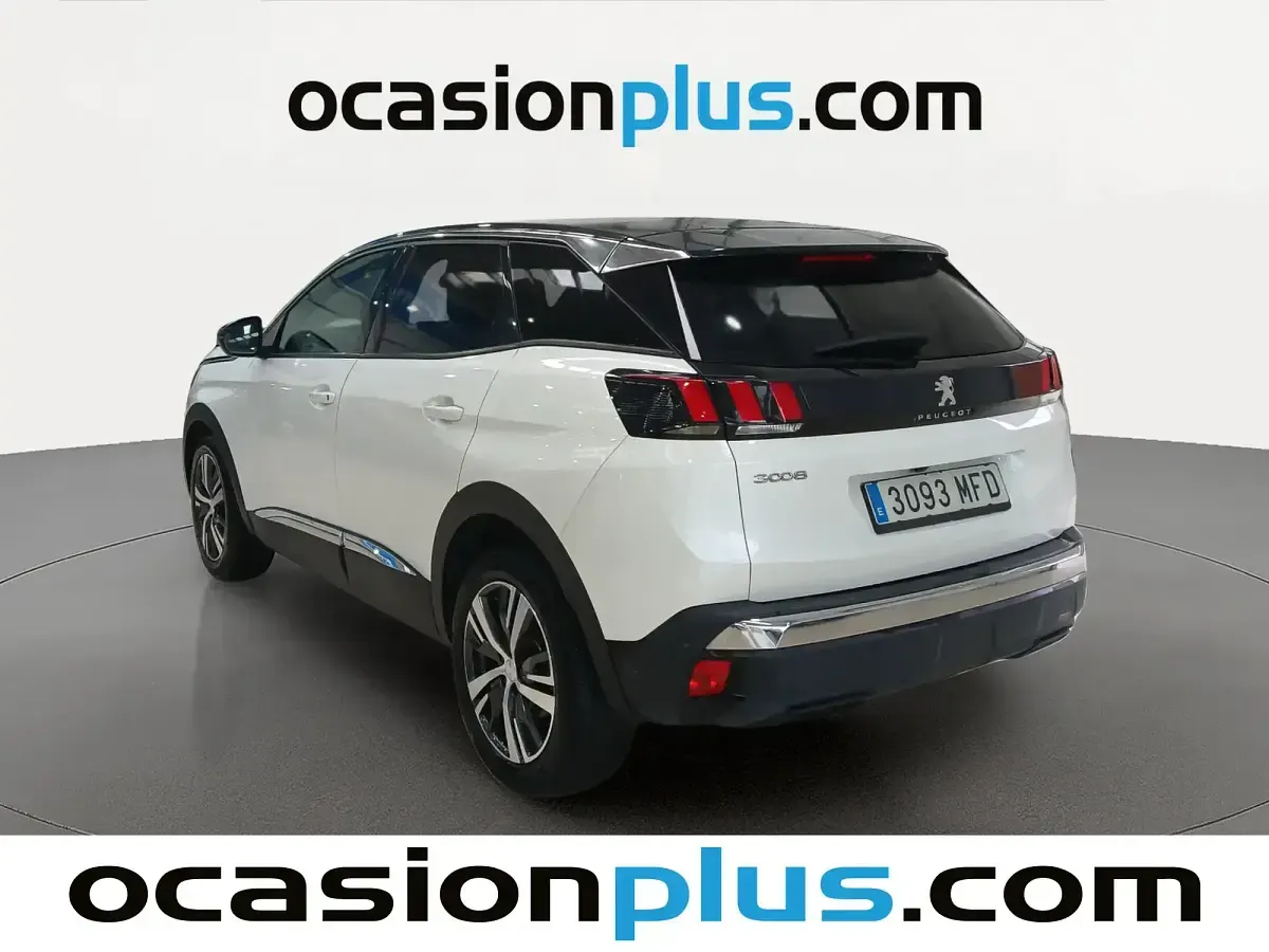 Usado Peugeot 3008 Allure 130 CV (95 kW) 2023 Blanco SUV
