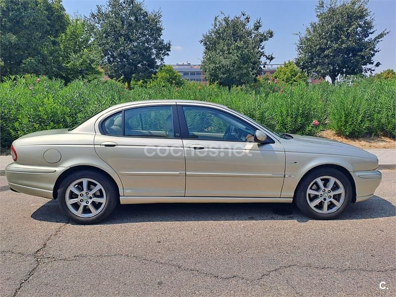 Usado Jaguar X-type Classic 130 CV (95 kW) 2006 Verde Berlina
