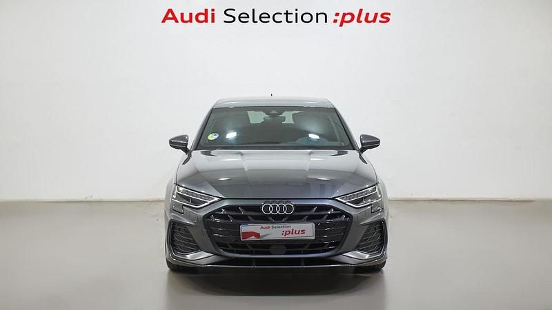 Usado Audi A3 150 CV (110 kW) 2024 Gris daytona efecto perla Berlina