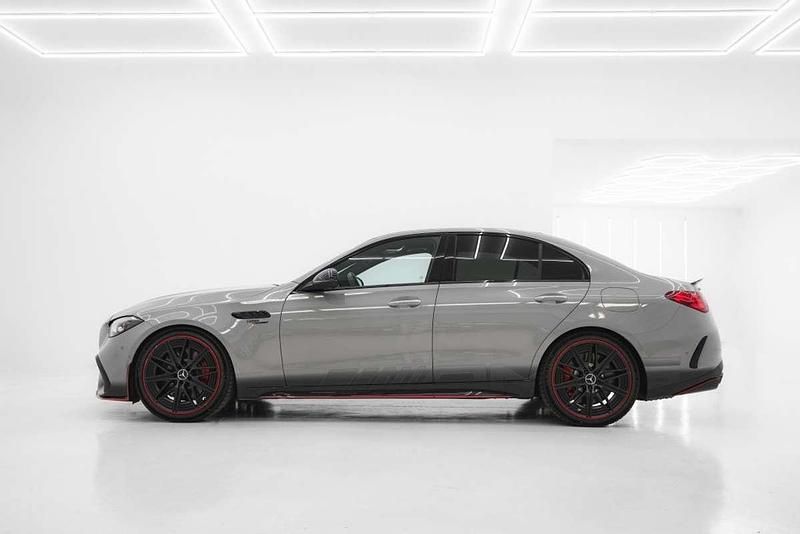 Käytetty Mercedes C63 AMG AMG 680 HP (500 kW) 2024 Harmaa Sedan