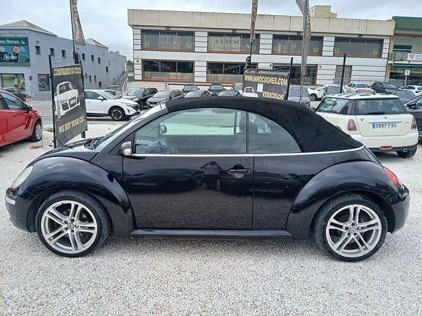 Usado VW Beetle Cabriolet 100 CV (73 kW) 2007 Negro Descapotable