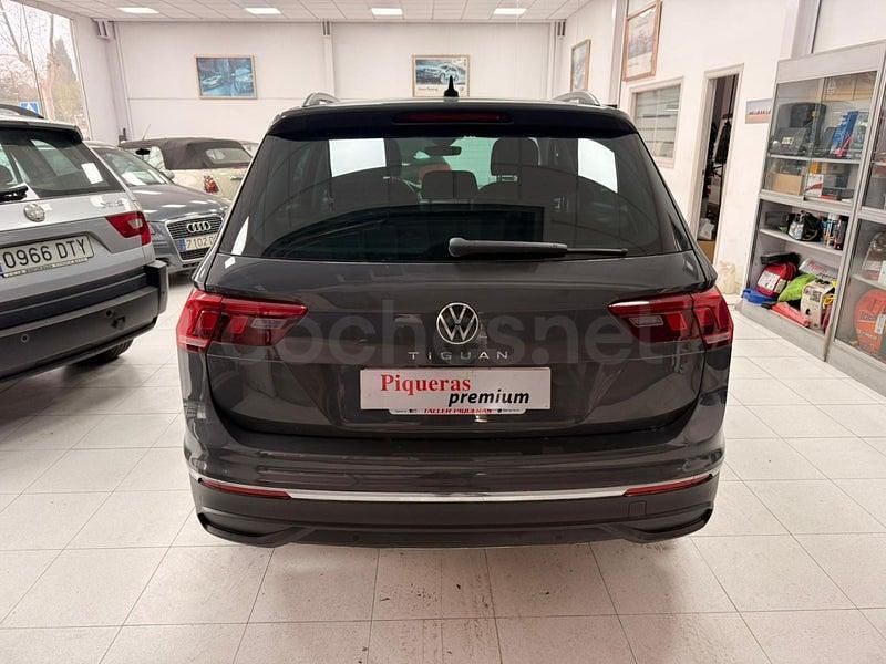 Usado VW Tiguan Life 150 CV (110 kW) 2024 Beige SUV