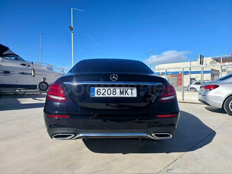 Usado Mercedes E220 194 CV (142 kW) 2019 Negro Berlina