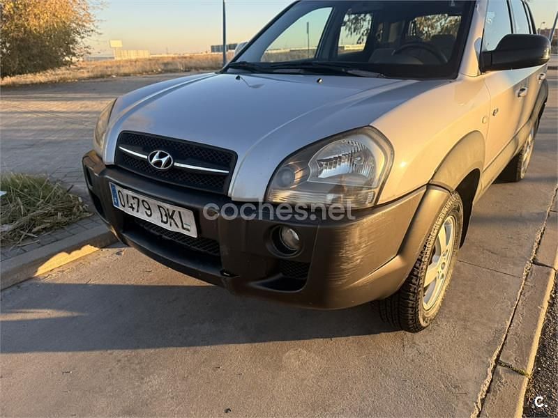Usado Hyundai Tucson Comfort 141 CV (103 kW) 2005 Gris / plata SUV