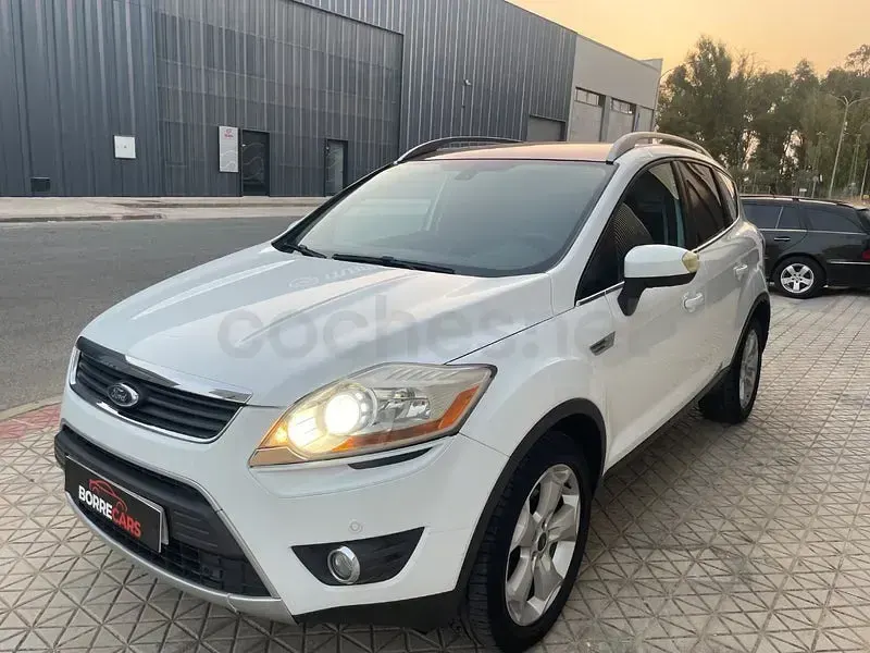 Usado Ford Kuga Titanium 136 CV (100 kW) 2008 Blanco SUV