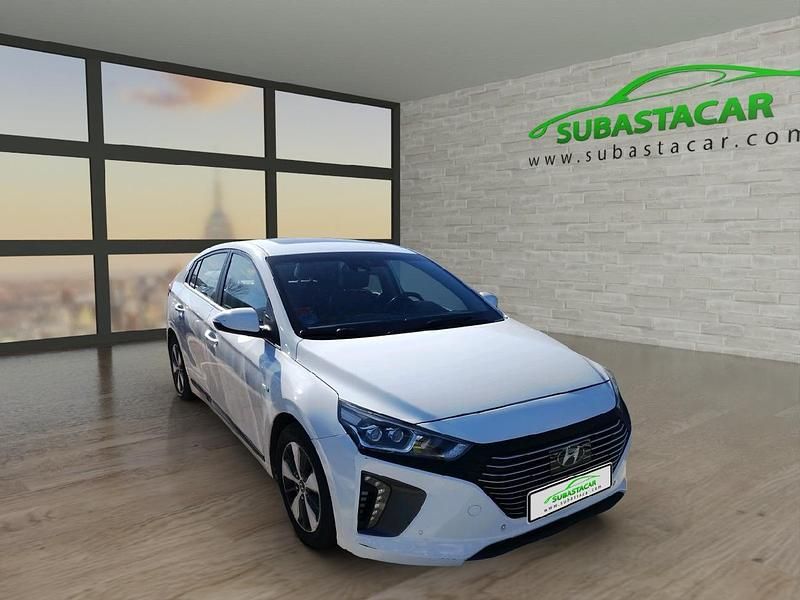 Usado Hyundai Ioniq Style 141 CV (103 kW) 2018 Blanco Utilitario