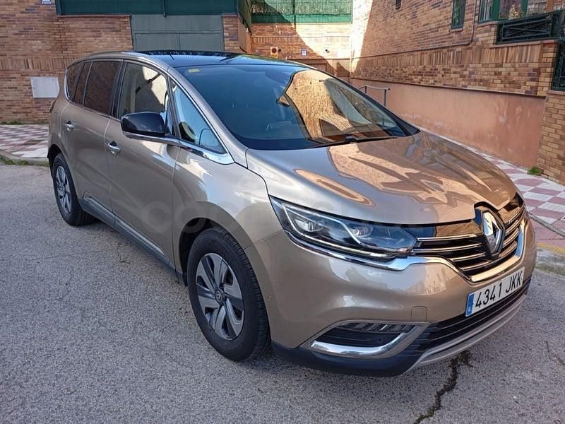 Usado Renault Espace Zen 130 CV (95 kW) 2015 Beige Monovolumen