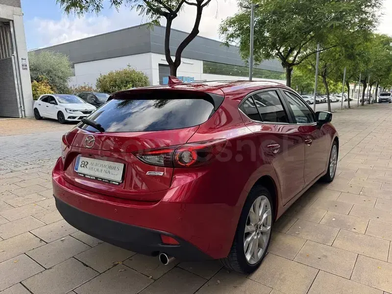 Usado Mazda 3 Luxury 105 CV (77 kW) 2017 Rojo Berlina