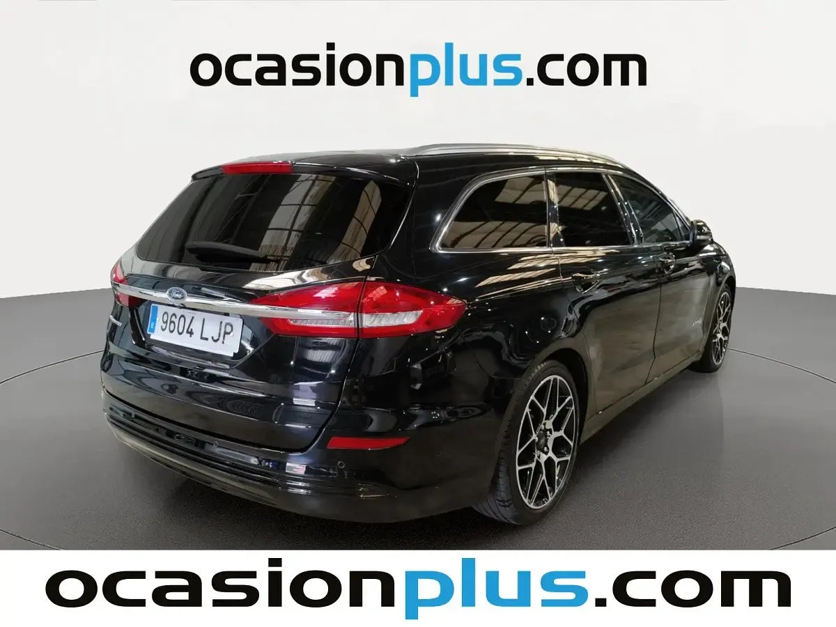 Usado Ford Mondeo Titanium 187 CV (137 kW) 2020 Negro Monovolumen