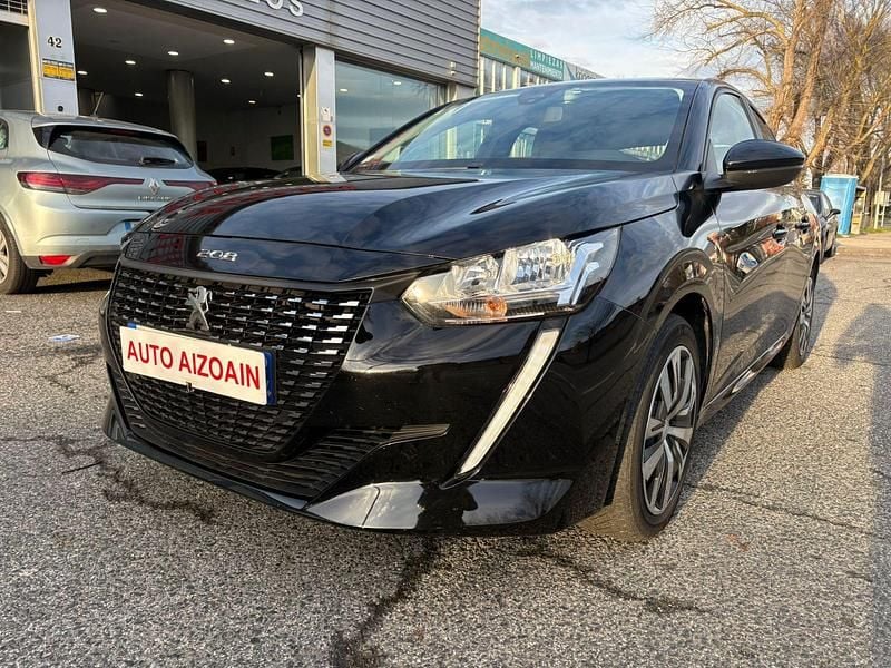 Usado Peugeot 208 Active 100 CV (73 kW) 2023 Negro Utilitario