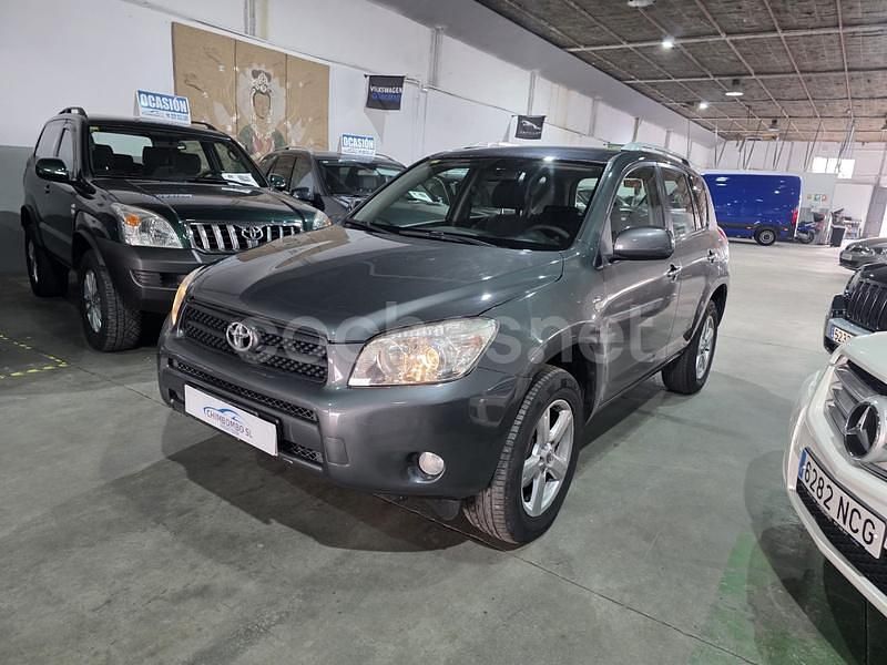 Gris / plata Usado 2007 Toyota RAV4 Sol SUV | 8700 € (Precio justo) - Imagen 1/4