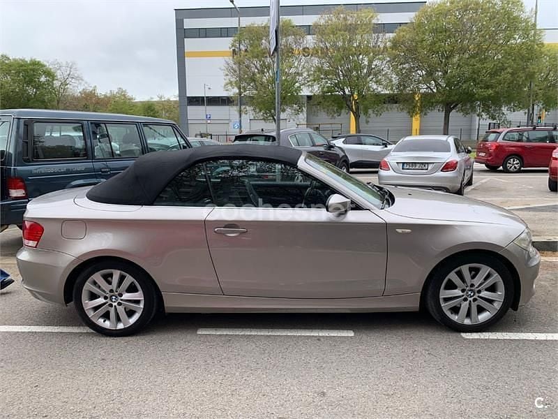 Usado BMW 120 Cabriolet 177 CV (130 kW) 2008 Gris / plata Descapotable