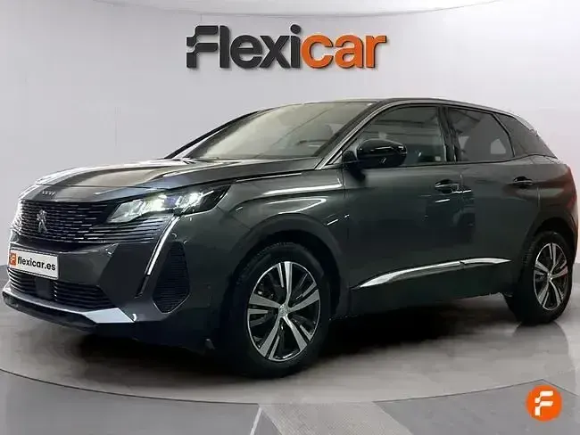 Usado Peugeot 3008 Allure 130 CV (95 kW) 2023 Gris SUV