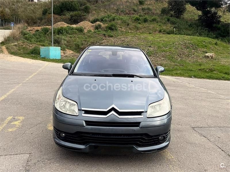 Usado Citroën C4 110 CV (80 kW) 2005 Gris / plata Berlina