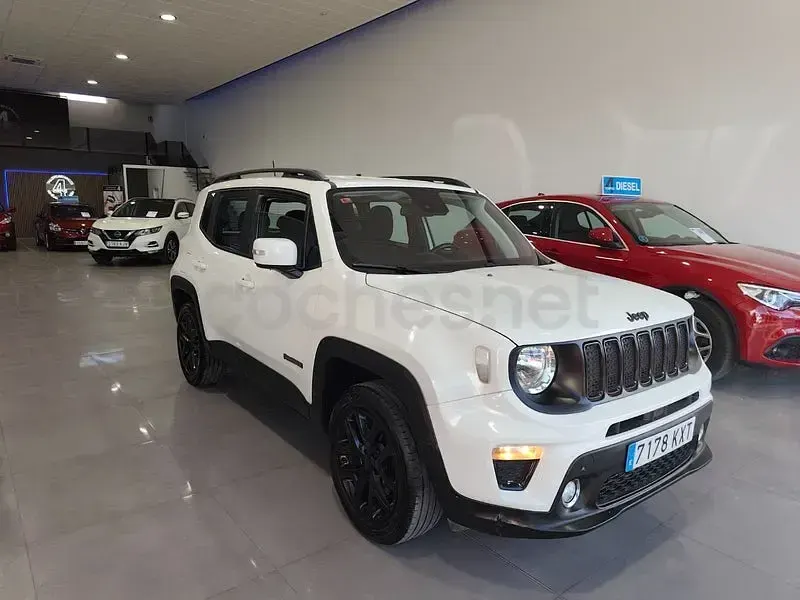 Usado Jeep Renegade Night Eagle 140 CV (102 kW) 2019 Blanco SUV
