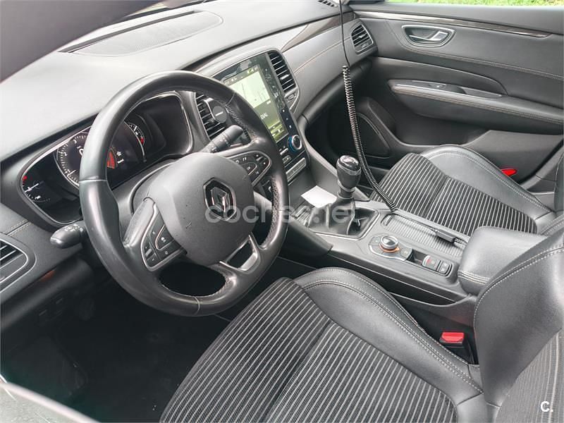 Usado Renault Talisman Zen 150 CV (110 kW) 2019 Azul Berlina