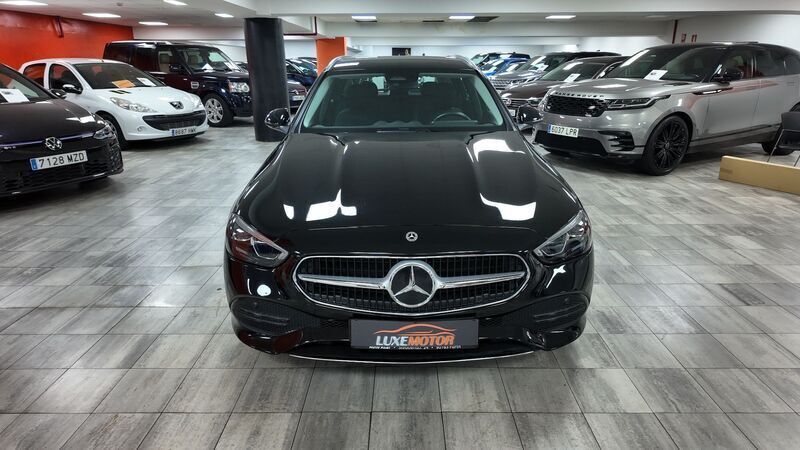Negro Usado 2023 Mercedes 300 Familiar | 33.990 € - Imagen 1/4