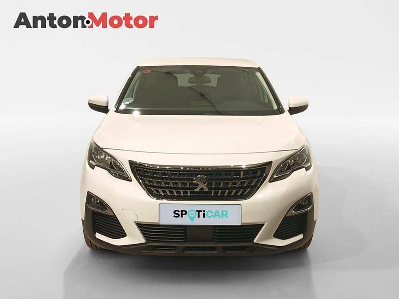 Usado Peugeot 3008 Active 130 CV (95 kW) 2019 Blanco SUV
