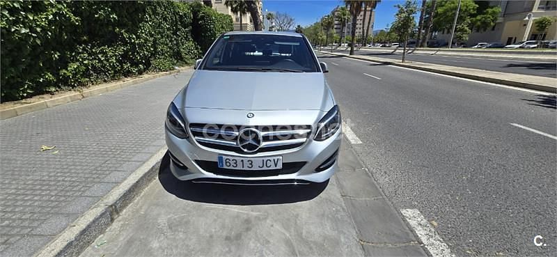 Gris / plata Usado 2015 Mercedes B180 Monovolumen | 17.000 € (Un poco caro) - Imagen 1/4