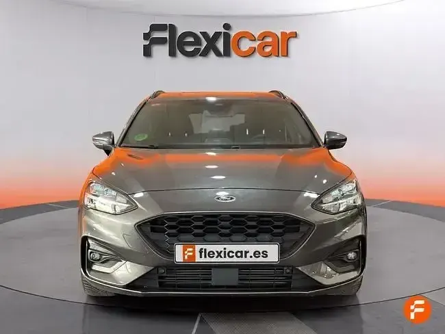 Usado Ford Focus ST-Line 125 CV (91 kW) 2020 Gris / plata Familiar